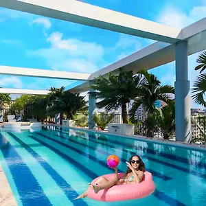 ومنتجعات أف أيه أر إس فندق